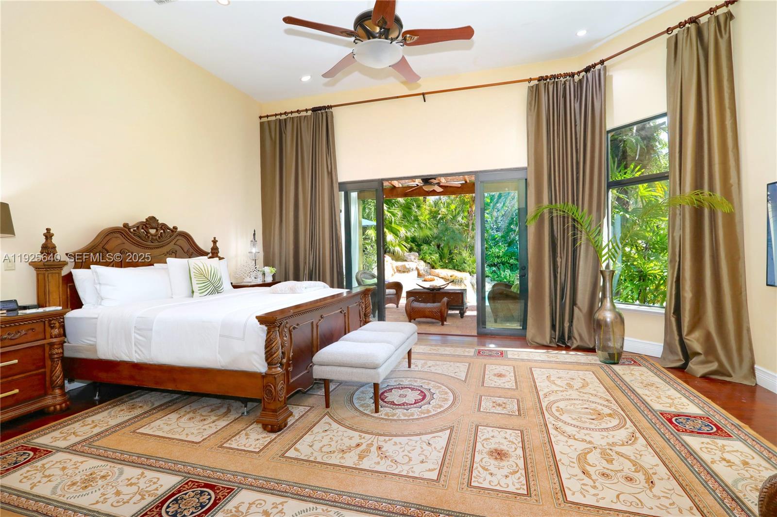 16645 Southwest 87th Court Palmetto Bay, FL 33157 - Photo 7 of 21