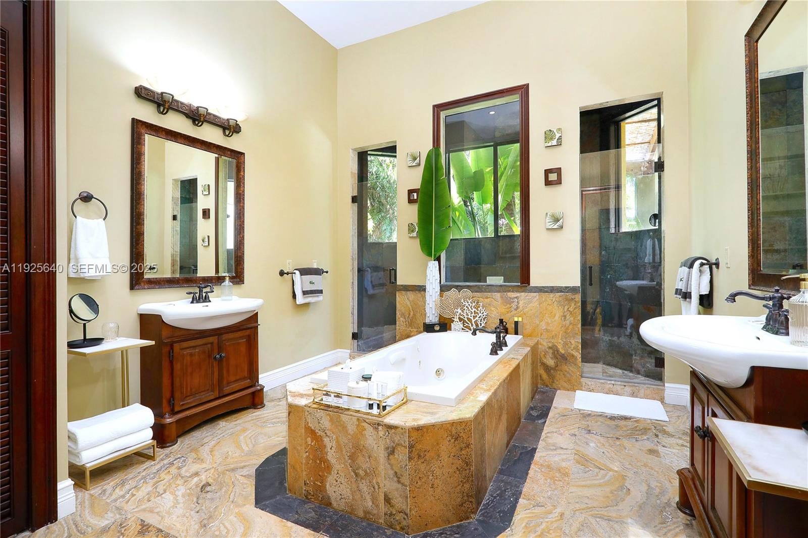 16645 Southwest 87th Court Palmetto Bay, FL 33157 - Photo 9 of 21