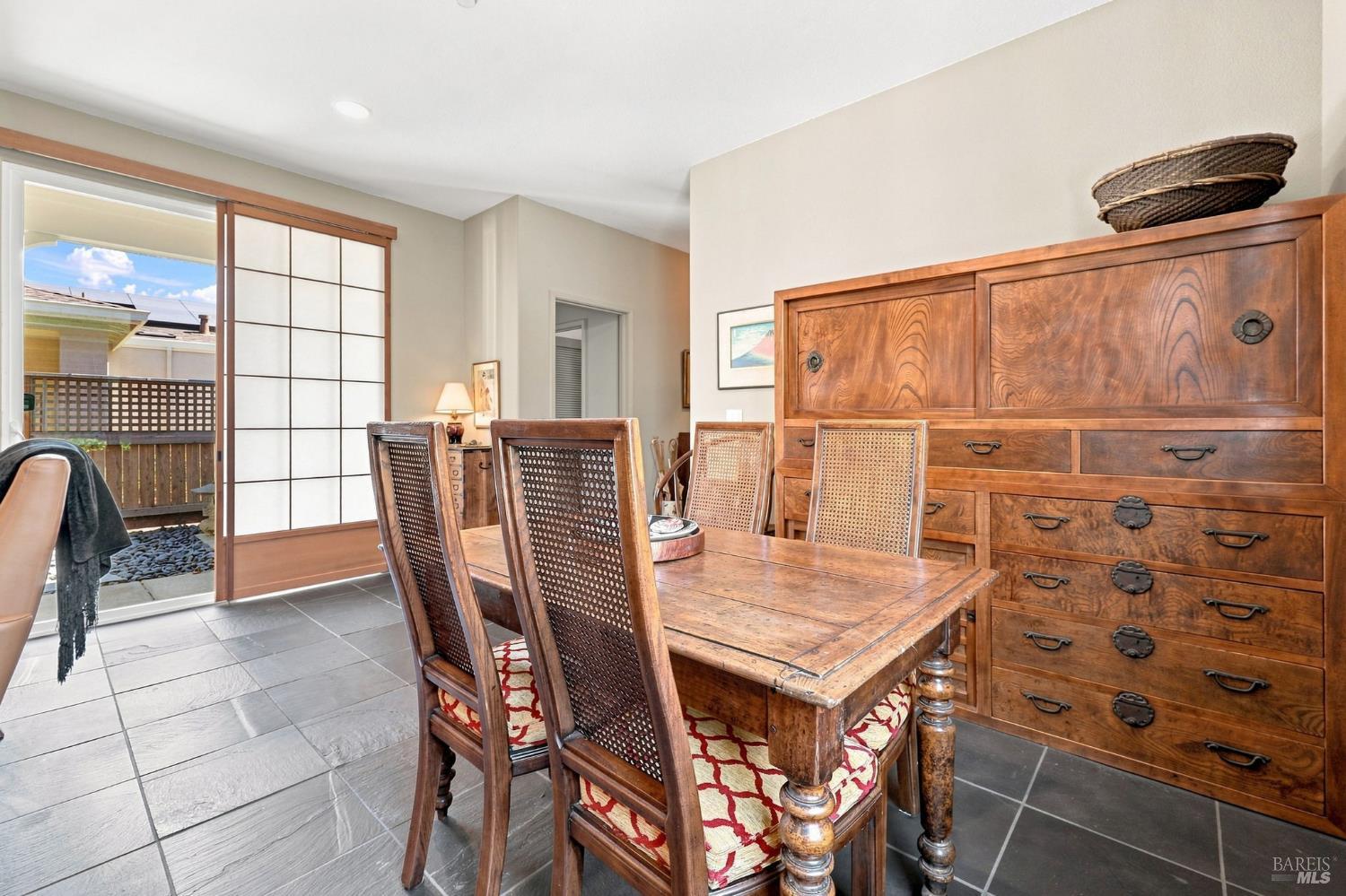 9333 Oak Trail Circle Santa Rosa, CA 95409 - Photo 16 of 42 Gallery Image 16
