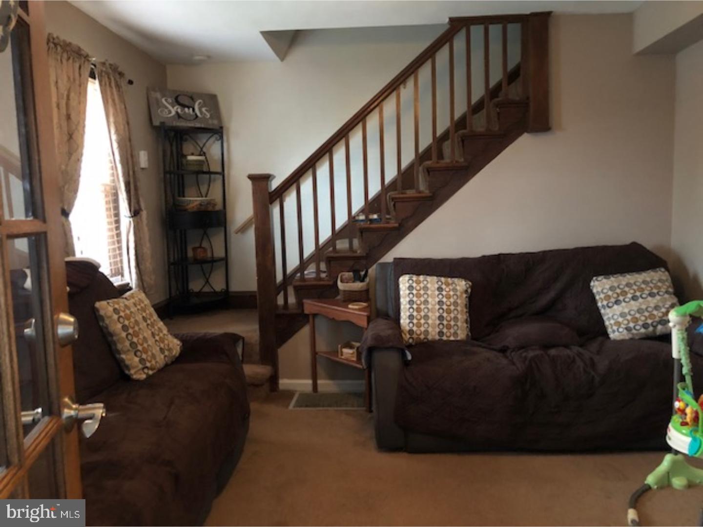 102 Pershing Road Brooklawn, NJ 08030 - Photo 6 of 12 Living Room