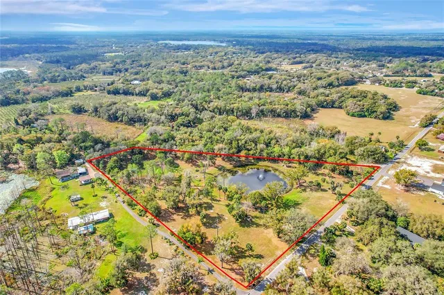 $750,000 | 503 Cemetery Road, Geneva, FL 32732