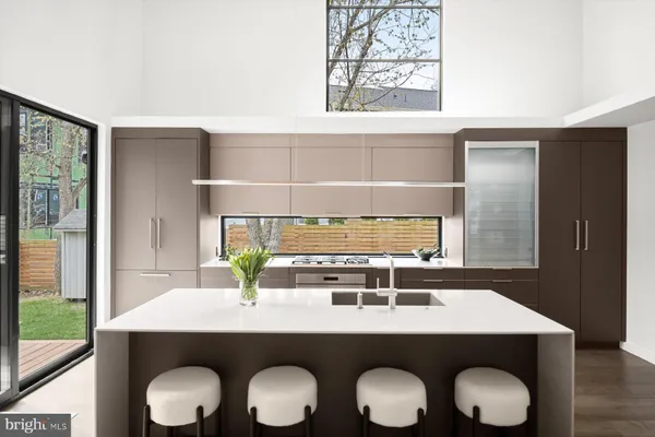 $1,850,000 | 3004 North Underwood Street, Arlington, VA 22213