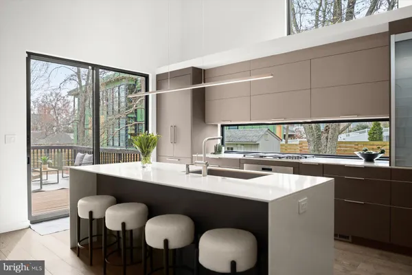 $1,850,000 | 3004 North Underwood Street, Arlington, VA 22213