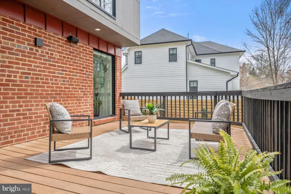 $1,850,000 | 3004 North Underwood Street, Arlington, VA 22213