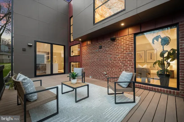 $1,850,000 | 3004 North Underwood Street, Arlington, VA 22213