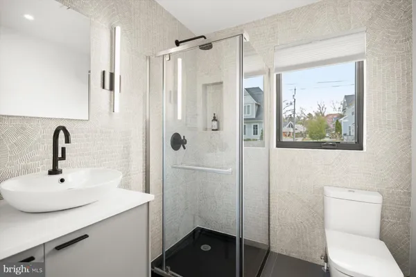 $1,850,000 | 3004 North Underwood Street, Arlington, VA 22213
