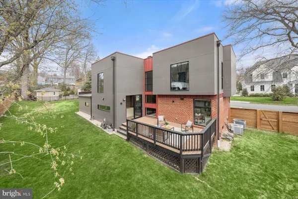 $1,850,000 | 3004 North Underwood Street, Arlington, VA 22213