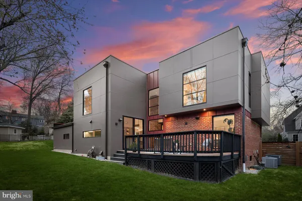 $1,850,000 | 3004 North Underwood Street, Arlington, VA 22213