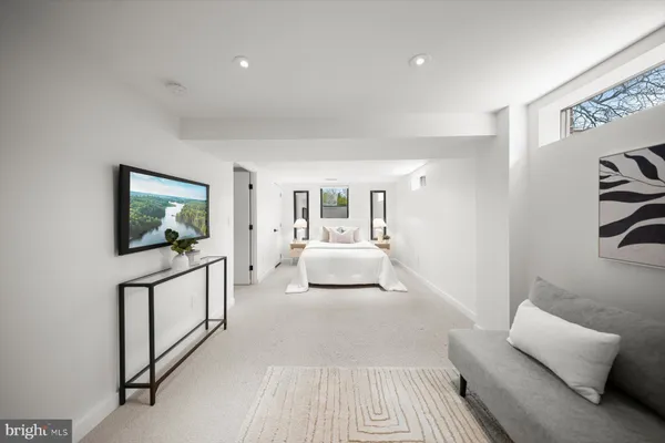 $1,850,000 | 3004 North Underwood Street, Arlington, VA 22213