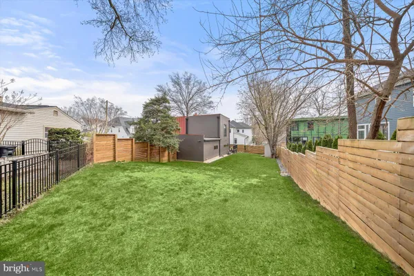 $1,850,000 | 3004 North Underwood Street, Arlington, VA 22213