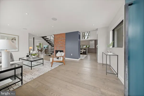 $1,850,000 | 3004 North Underwood Street, Arlington, VA 22213