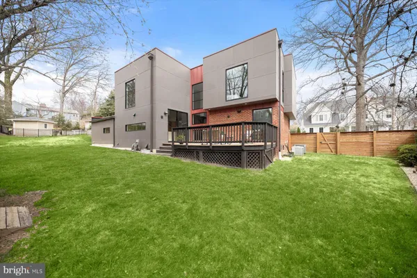 $1,850,000 | 3004 North Underwood Street, Arlington, VA 22213