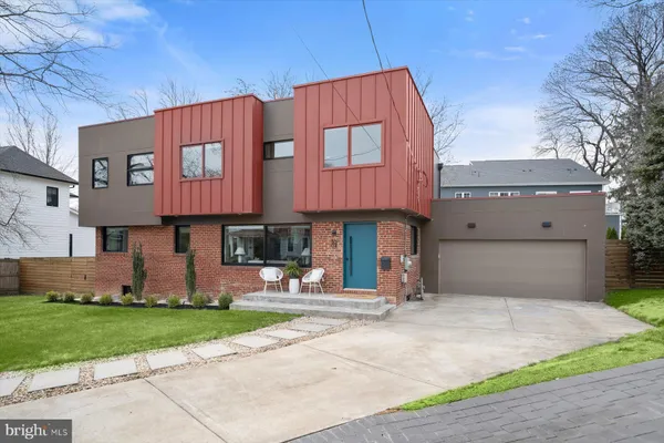 $1,799,900 | 3004 North Underwood Street, Arlington, VA 22213