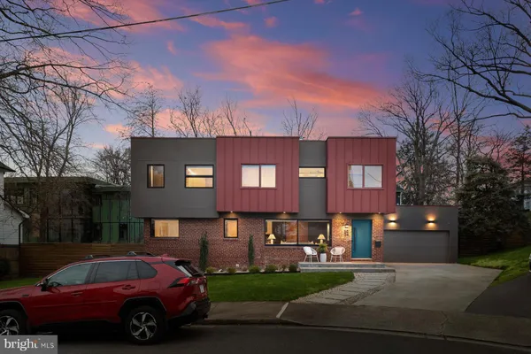 $1,799,900 | 3004 North Underwood Street, Arlington, VA 22213