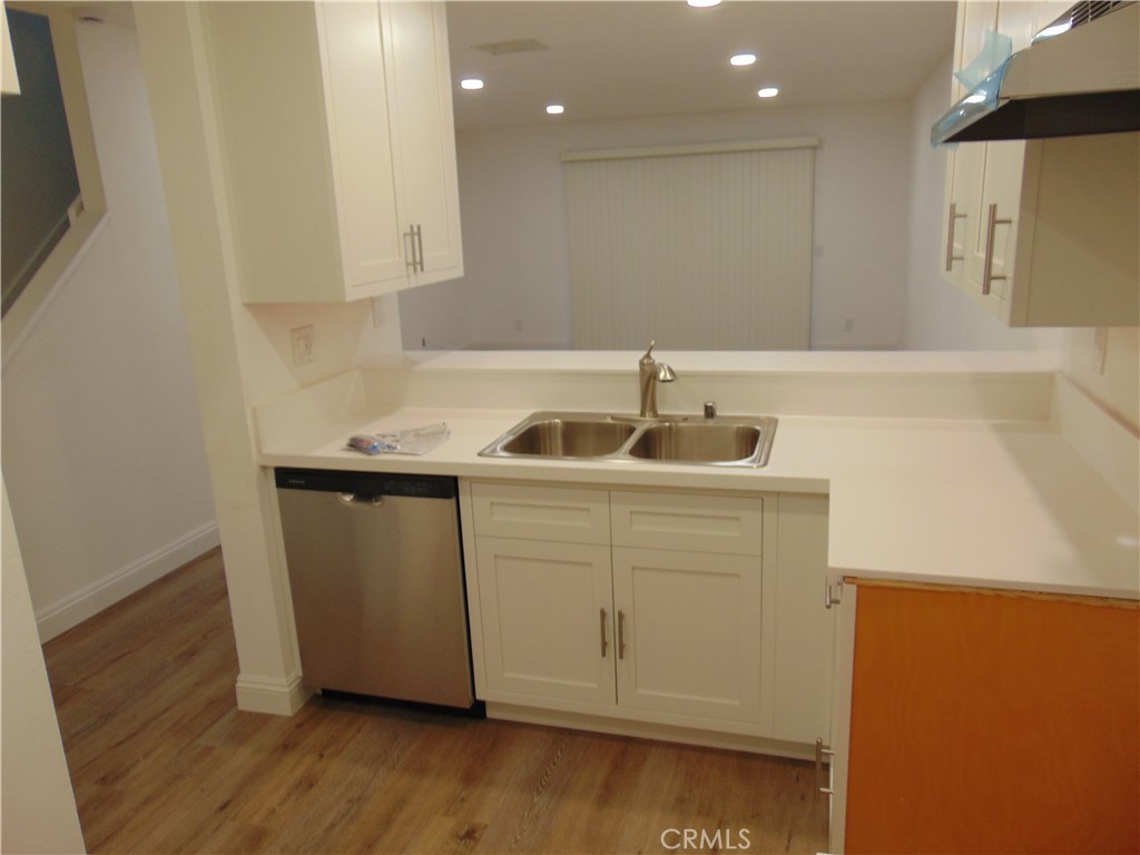 110 Tangelo Irvine, CA 92618 - Photo 6 of 13 a bathroom with a sink and a mirror