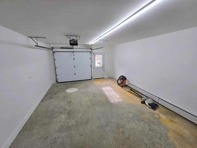 $279,900 | 55 Cottage Street, Bangor, ME 04401