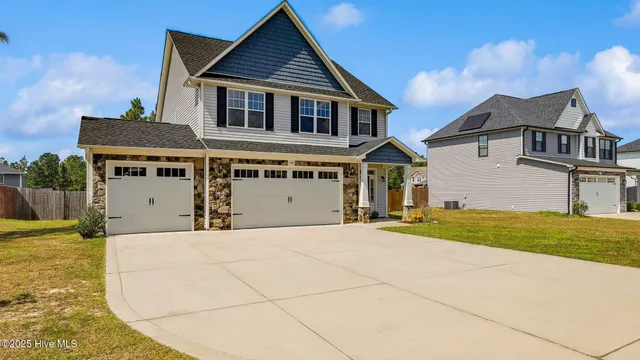 $420,000 | 1141 Yellowwood Drive, Aberdeen, NC 28315