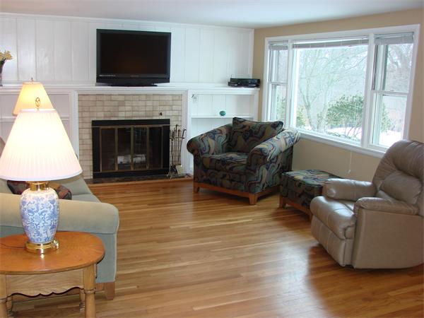 75 Hood Road Tewksbury, MA 01876 - Photo 8 of 27 Gallery Image 8