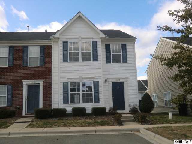 3224 Barons Court Road, Unit 6 Charlotte, NC 28213 - Photo 1 of 11