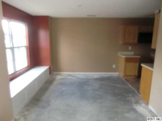 3224 Barons Court Road, Unit 6 Charlotte, NC 28213 - Photo 2 of 11