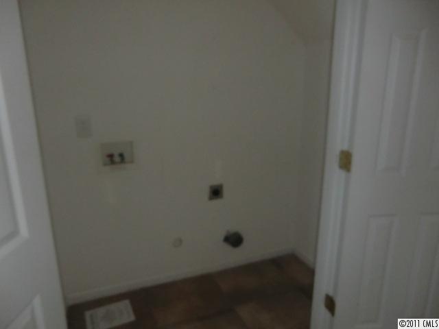 3224 Barons Court Road, Unit 6 Charlotte, NC 28213 - Photo 6 of 11