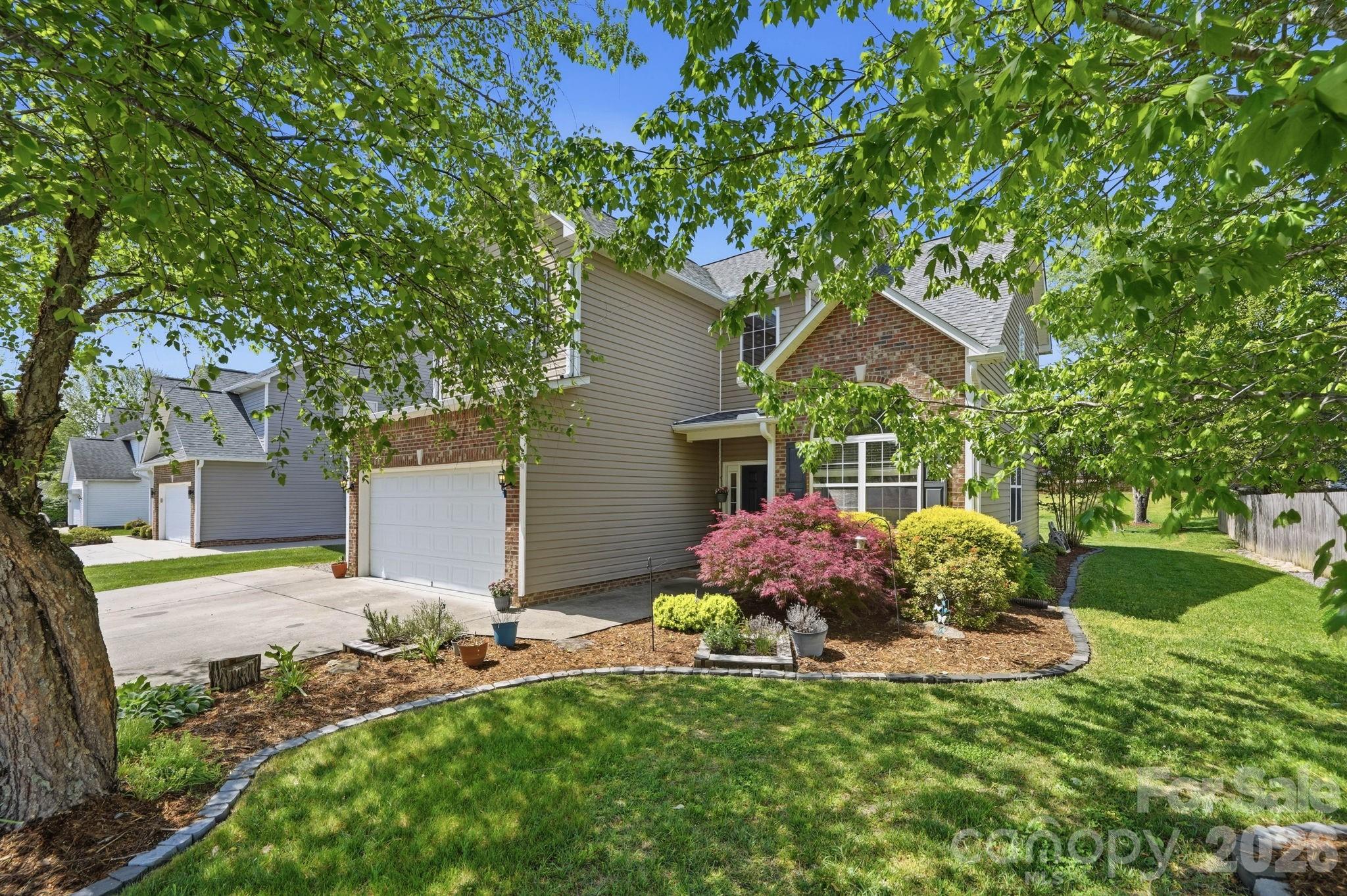 322 Wildbriar Road Fletcher, NC 28732 - Photo 4 of 42