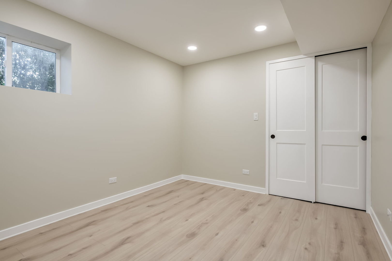 5144 North Kolmar Avenue Chicago, IL 60630 - Photo 21 of 27 a view of an empty room with wooden floor