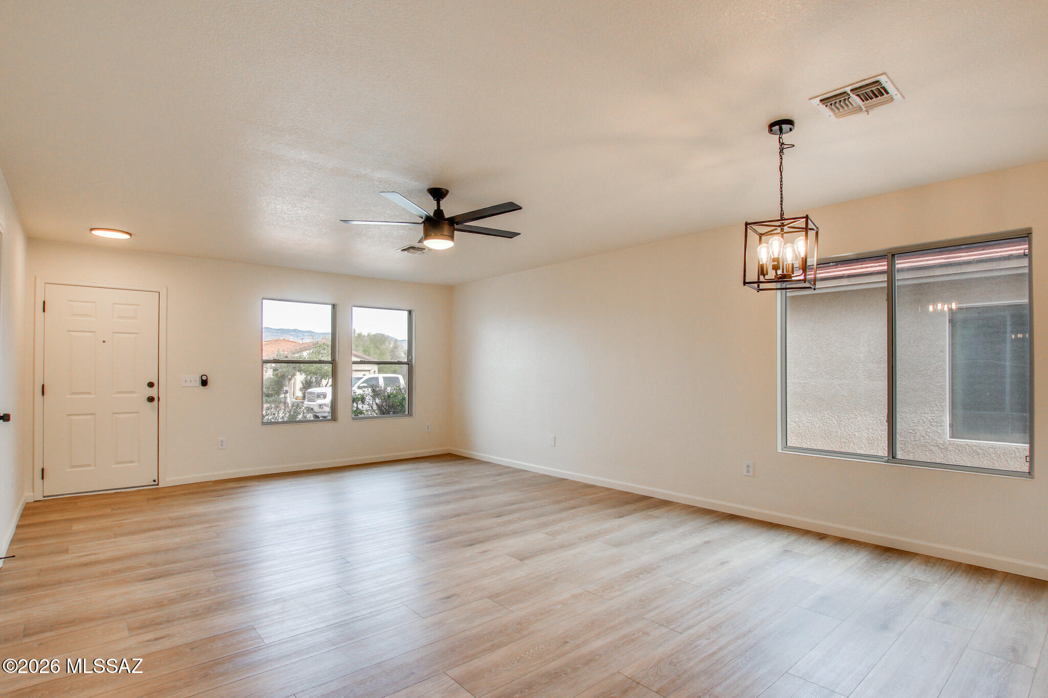 9410 East Grapevine Spring Place Tucson, AZ 85710 - Photo 16 of 37 photo-20164