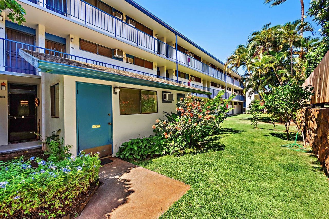 3750 Lower Honoapiilani Road, Unit 202 Lahaina, HI 96761 - Photo 17 of 22 front view of a building