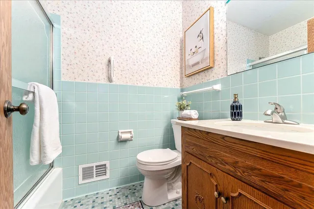 $390,000 | 3009 West 100th Street, Bloomington, MN 55431