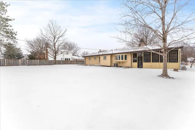 $390,000 | 3009 West 100th Street, Bloomington, MN 55431