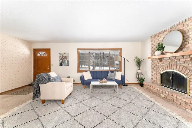 $390,000 | 3009 West 100th Street, Bloomington, MN 55431