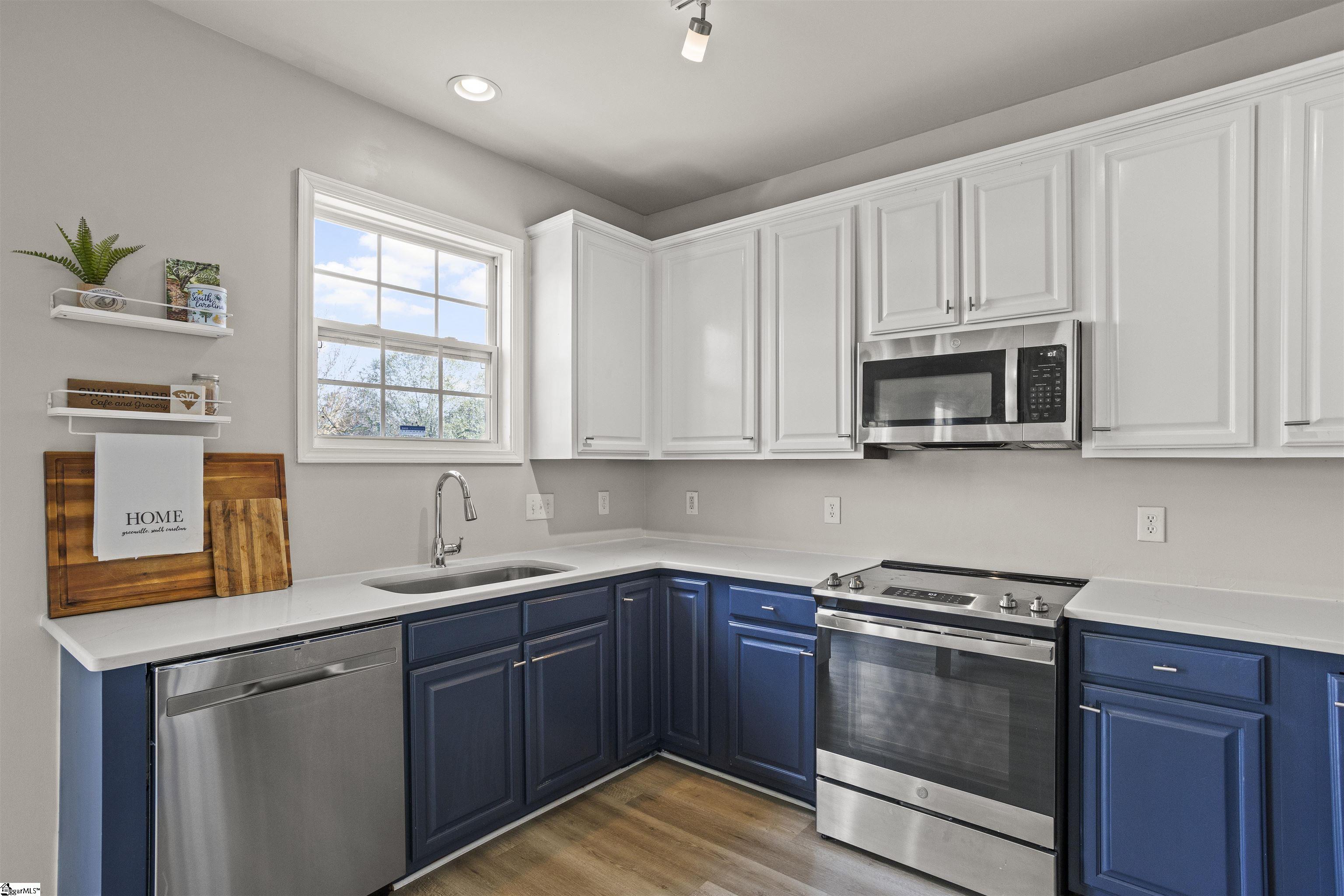42 Farmbrook Way Simpsonville, SC 29681 - Photo 8 of 23 Gallery Image 8