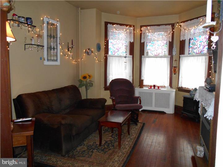 210 Ryers Avenue Cheltenham, PA 19012 - Photo 5 of 21 Family Room
