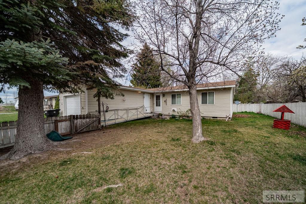 202 Adams Street Firth, ID 83236 - Photo 2 of 28