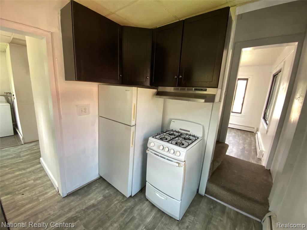 21510 Middlebelt Road Farmington Hills, MI 48336 - Photo 5 of 16