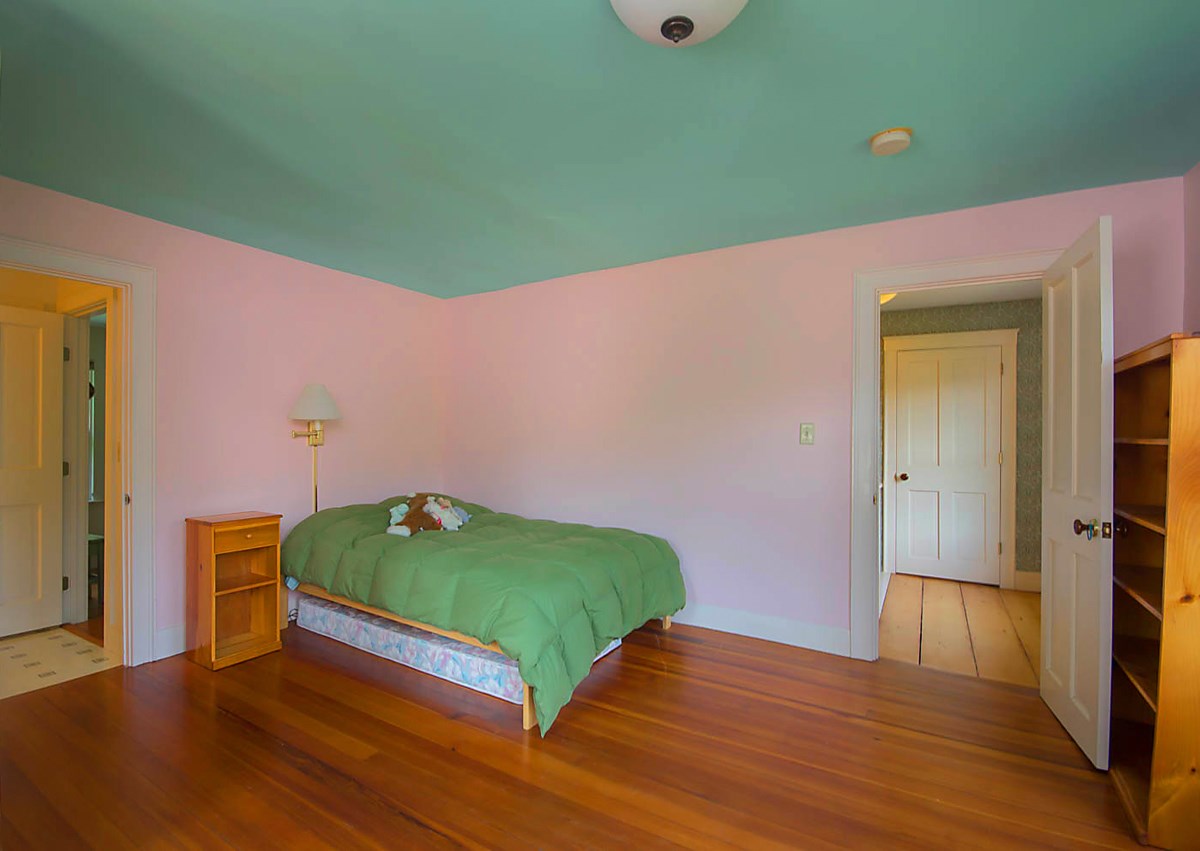 1354 Weatherhead Hollow Road Guilford, VT 05301 - Photo 15 of 24