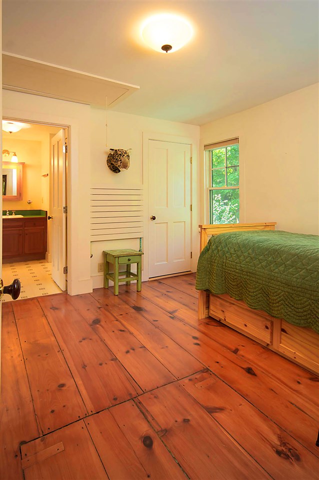 1354 Weatherhead Hollow Road Guilford, VT 05301 - Photo 18 of 24