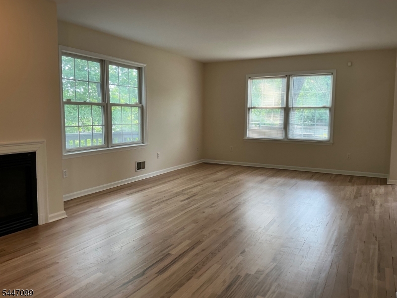 125 Summit Avenue Chatham, NJ 07928 - Photo 9 of 28