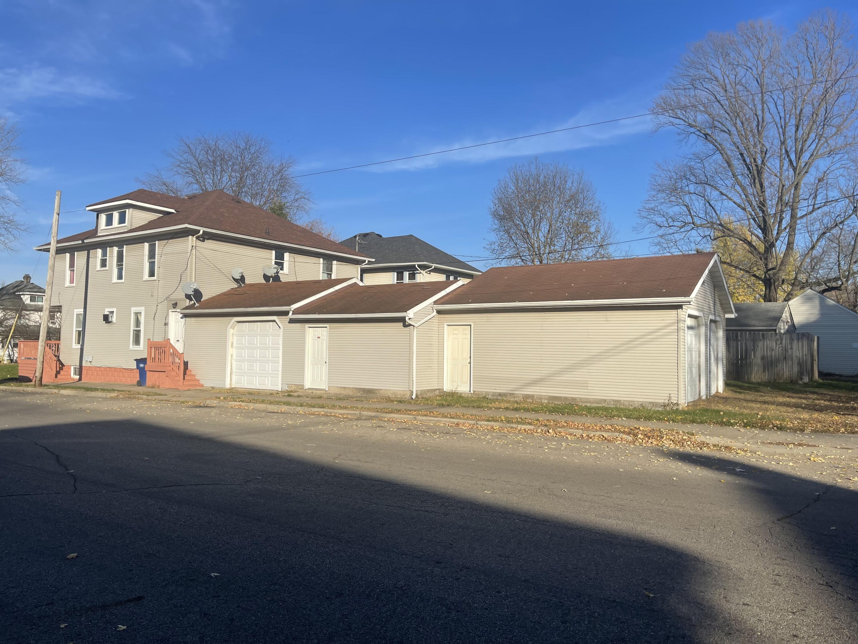 701 East Cassilly Street Springfield, OH 45503 - Photo 4 of 8