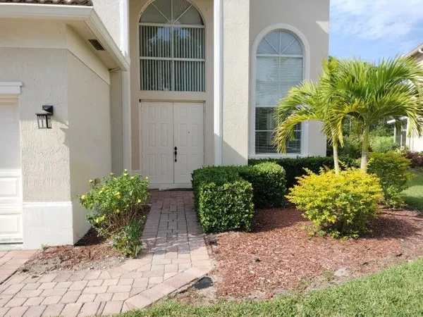 $2,750 | 5671 Sunberry Circle, Fort Pierce, FL 34951
