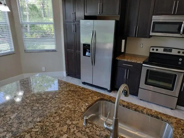 $2,750 | 5671 Sunberry Circle, Fort Pierce, FL 34951