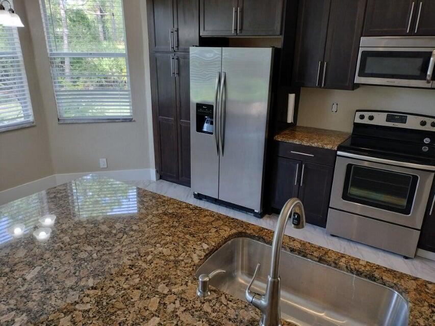 5671 Sunberry Circle Fort Pierce, FL 34951 - Photo 8 of 48 7