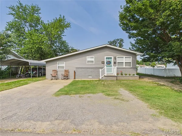 $129,900 | 806 North Miller Street, Bernie, MO 63822