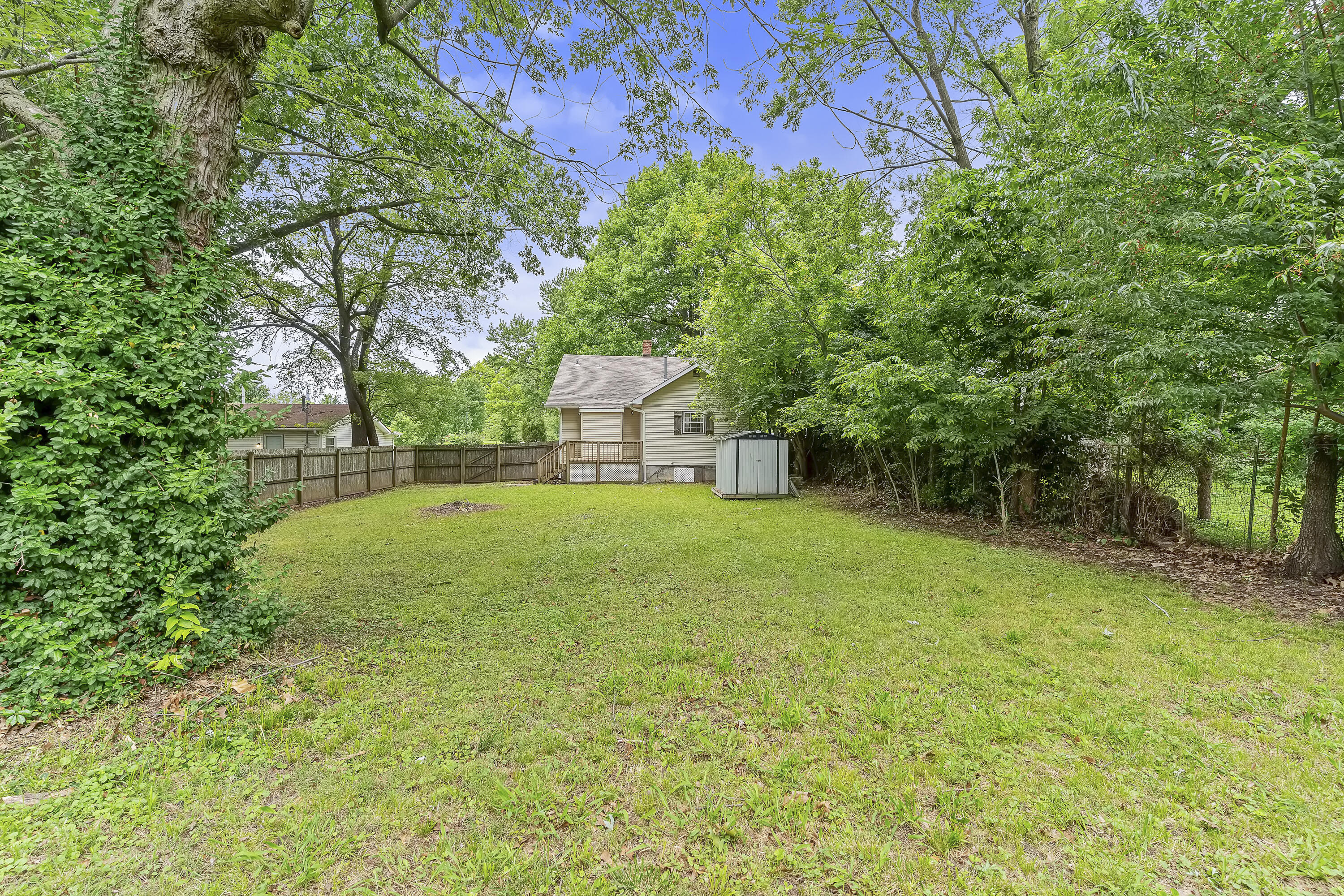 1034 North Clay Avenue Springfield, MO 65802 - Photo 31 of 34 1034 N Clay-32