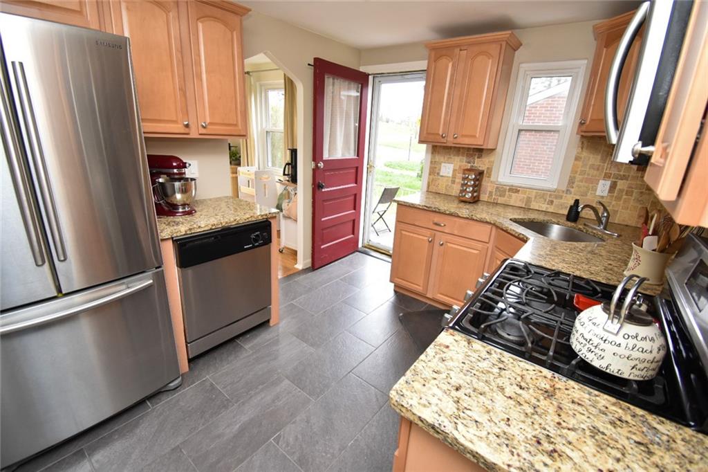 1211 Greentree Road Pittsburgh, PA 15220 - Photo 22 of 42 Gallery Image 22
