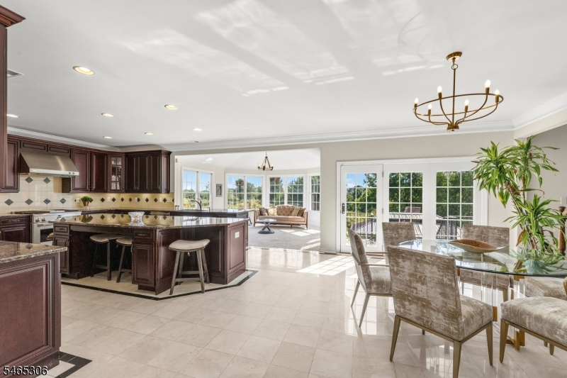 10 Raker Court Hillsborough, NJ 08844 - Photo 11 of 49 Gallery Image 11