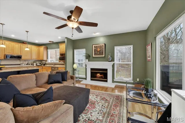 $775,000 | 1304 Kiefer Bluffs Drive, Ballwin, MO 63021