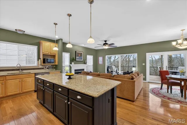 $775,000 | 1304 Kiefer Bluffs Drive, Ballwin, MO 63021