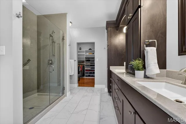 $775,000 | 1304 Kiefer Bluffs Drive, Ballwin, MO 63021